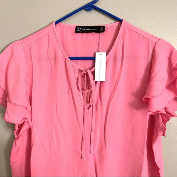 🎊  New New York & Company Flutter Sleeve Top Medium - Picture 5 of 6